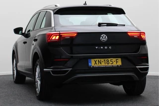 Volkswagen T-Roc Climate, ACC, Apple Carplay, Bluetooth, DAB, PDC, 16'' - afbeelding nr 17