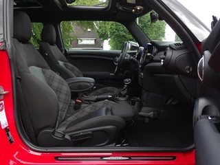 MINI 3-deurs MINI 3-deurs Mini 1.5 automaat / JCW ed. 2014 / LED *NAP* - afbeelding nr 11