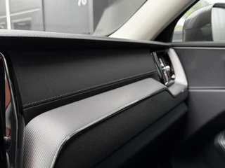 Volvo XC60 Volvo XC60 2.0 T8 Twin Engine AWD Automaat-8  Inscription | 19 inch | Standkachel | Elek. Stoelen + geheugen | Panoramadak | Semi-elek. Trekhaak - afbeelding nr 19