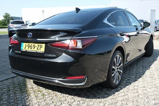 Lexus ES Lexus ES 300h Hybrid Business Line Automaat | Schuif / kantel dak | Alarm - afbeelding nr 37