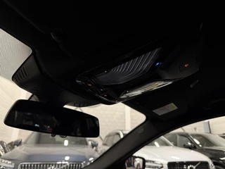 BMW 5 Serie HEAD-UP/LASER/ACC/TREKHAAK/360CAMERA/ALCANTARA/KEYLESS/SHADOW-LINE/DRIVING ASS PRO/SFEER/STUUR+STOELVERWARMING/LIVE COCKPIT/M-AERODYNAMIC/SOPHISTOGRAU/VOLLEDIG BMW DEALER HISTORIE - afbeelding nr 45