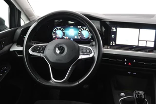 Volkswagen Golf Volkswagen Golf 1.5 TSI Life Business (STOELVERWARMING, NAVIGATIE, ELEKTR STOELEN, DIGITAAL DASHBOARD, PARKEERSENSOREN, NL-AUTO) - afbeelding nr 3