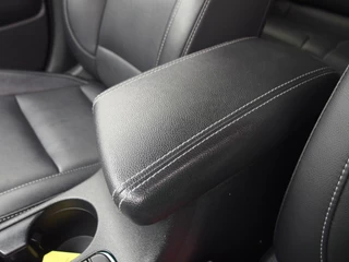Kia Niro Kia Niro 1.6 GDi Hybrid DynamicPlusLine TREKHAAK / LEDER / STOELVERW / STUURVERW / FULL LED / CAMERA / PDC / BLUETOOTH / ACC / NL-AUTO - afbeelding nr 32