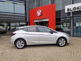 Opel Astra - afbeelding nr 2