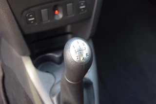 Dacia Sandero Dacia Sandero 0.9 TCe Lauréate | Navigatie | Trekhaak | Airco | - afbeelding nr 16