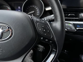 Toyota C-HR Toyota C-HR 1.8 Hybrid Premium - camera - navi - afbeelding nr 15