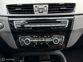 BMW X1 BMW X1 xDrive20i M Sport Panodak Navi HUD Harman Trekhaak Camera - afbeelding nr 19