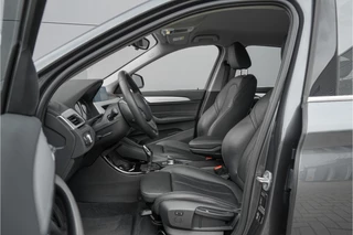 BMW X1 BMW X1 sDrive20i High Executive X-Line Camera Leer Head-Up - afbeelding nr 4