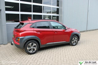 Hyundai Kona Hyundai Kona 1.6 GDI HEV Fashion 1e Eigenaar | Trekhaak. - afbeelding nr 2