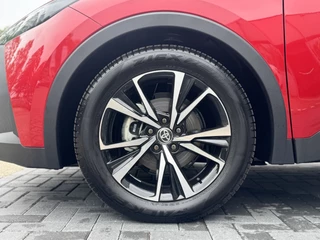 Toyota C-HR Dodenhoekdetectie, Navigatie, Parkeersensoren V + A , All-in Rijklaarprijs - afbeelding nr 9