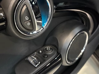 MINI Cooper MINI Cooper Mini 1.5 Serious Automaat Panoramadak, Sportstoelen, navigatie, led lampen, climate control Keyles, Veel opties! - afbeelding nr 15
