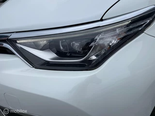 Toyota Auris Toyota Auris 1.8 Hybrid Comfort/Led/Navi/Bt/Parkass./Pano/ - afbeelding nr 7