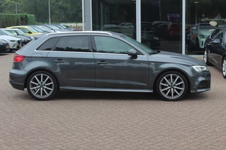 Audi A3 Audi A3 Sportback 1.0 TFSI Sport S Line Edition / Navigatie / Parkeerhulp achter / 18'' / Sportstoelen + half leder / Cruise Control - afbeelding nr 4