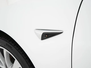 Tesla Model 3 (INCL-BTW) Aut. *PANO | AUTO-PILOT | NAPPA-LEATHER | KEYLESS | FULL-LED | MEMORY-PACK | SURROUND-VIEW | DAB | CARPLAY | DIGI-COCKPIT | LANE-ASSIST | COMFORT-SEATS | 19
