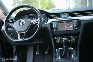 Volkswagen Passat Volkswagen Passat 1.4 TSI ACT Highline PANORAMADAK/LEDER/NAP - afbeelding nr 10