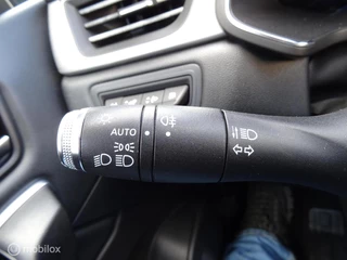 Renault Captur Renault Captur 1.6 E-Tech Plug-in Hybrid 160 Intens Panorama-Dak 18