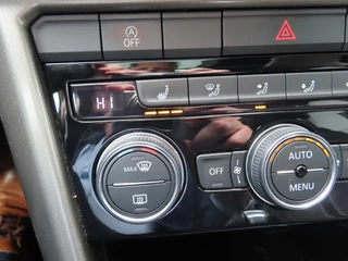 Volkswagen T-Roc Volkswagen T-Roc 1.5 TSI DSG Style Bns Ecc Nav Pano Led Trekhaak 2021 - afbeelding nr 30