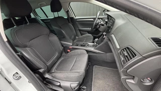 Renault Mégane Estate Renault Megane Estate 1.3 TCe 140 pk Limited Automaat Navi Carplay Android Auto - afbeelding nr 18