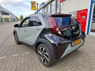 Toyota Aygo Toyota Aygo X 1.0 VVT-i S-CVT Premium + parkeersensoren voor en achter - afbeelding nr 3