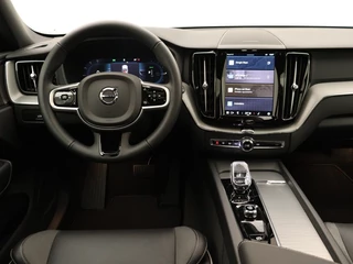 Volvo XC60 Volvo XC60 T6 PLUG-IN HYBRID PLUS DARK SCHUIFDAK CAMERA HARMAN KARDON ACC B - afbeelding nr 31
