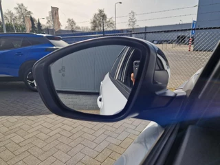 Peugeot 2008 Peugeot 2008 1.2 PureTech 130 Allure - afbeelding nr 20