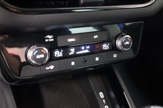 Škoda Kamiq Škoda Kamiq 1.5 TSI ACT Style | Two-Tone! - afbeelding nr 21