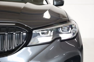 BMW 3 Serie BMW 3 Serie 318i M-Sport Automaat NAP/Schuifdak/19inch/Cam/Sfeerverl - afbeelding nr 9