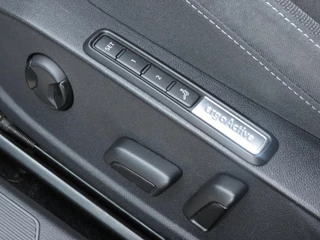 Volkswagen Golf Volkswagen Golf 1.5 eTSI Style AUTOMAAT | ORG NEDERLANDS | PANODAK | HARMAN/KARDON | IQ LIGHT | STOELMASSAGE | CAMERA | DAB - afbeelding nr 11