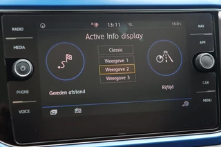 Volkswagen T-Roc Volkswagen T-Roc 1.5 TSI / PANODAK / VIRTUAL / DODEHOEK / ACC / CAMERA - afbeelding nr 22