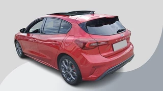 Ford Focus Ford Focus 1.0 EcoBoost Hybrid ST Line X 155pk | Winterpack | Panoramadak | Matrix LED | SYNC 4 Navigatie | All Weather Banden - afbeelding nr 4