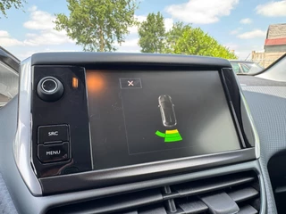Peugeot 208 Peugeot 208 1.2 PureTech Allure AUTOMAAT / CARPLAY / CRUISE / PDC / BLUETOOTH / ECC / AIRCO / NL AUTO - afbeelding nr 22