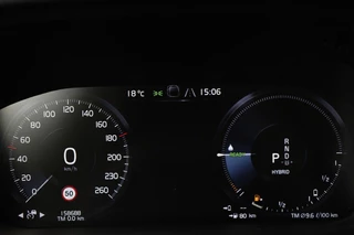 Volvo XC60 Volvo XC60 2.0 T6 Recharge AWD Inscription | Panoramadak |  Head-Up | Leder | Stoel & stuurverwarming | 360 camera | Harman/Kardon | Adaptive cruise | Full LED - afbeelding nr 38