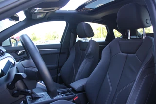 Audi Q3 Audi Q3 Sportback 35 TFSI 150PK S-TRONIC 7 S EDITION * NIEUWSTAAT * | S-LINE EXTERIEUR | S-LINE INTERIEUR | AUDI VIRTUAL COCKPIT | PANORAMISCH SCHUIF / KANTELDAK | NAVIGATIE | TWIN LEDEREN BEKLEDING ZWART MET ROTSGRIJS STIKSEL | VOORSTOELEN VERWARMBAAR | ACHTERUITRIJCAMERA | PARKEERSENSOREN VOOR / ACHTER | DODEHOEK DETECTIE |  ALARM SYSTEEM | FULL LED KOPLAMPEN INCLUSIEF LED ACHTERLICHTEN | ZWARTE HEMELBEKLEDING | AUDI SOUND SYSTEM | AMBIENTE VERLICHTING | 18