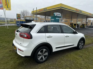 Kia Niro Kia Niro 1.6 GDi Hybrid DynamicLine - NAVI/CAM/CARPLAY/NAP - afbeelding nr 7