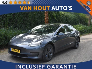 Tesla Model 3 - 481179912-0