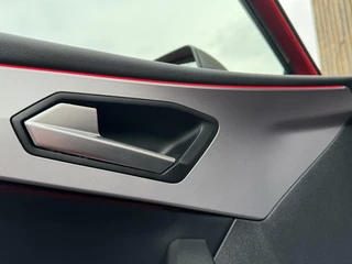 SEAT Leon Seat Leon 1.5 TSI FR Launch Edition | LED | Stoelverwarming | Navigatiesysteem | Adaptive cruise control | Apple CarPlay | 18 inch lichtmetalen velgen | Achteruitrijcamera | Trehaak uitklapbaar | Parkeersensoren voor en achter - afbeelding nr 9