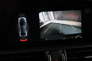 Alfa Romeo Giulia Alfa Romeo GIULIA 2.0 T GME AWD Ti 280 Pk / FACELIFT / Aut / Navi / Camera / Memory / Acc / Lane Assist / Led / 19 Inch - afbeelding nr 22