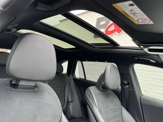 Mercedes-Benz C-Klasse Mercedes-Benz C-klasse 300 e AMG Line Adaptive cruise control Climate control Navi Apple / Android Leder/Alcantara - afbeelding nr 53