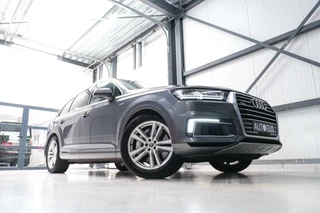 Audi Q7 Audi Q7 3.0 TDI e-tron quattro S-Line 373 pk | Luchtvering | Rijklaarprijs | Daytona Grijs | Plug in hybrid | NL auto NAP | - afbeelding nr 19