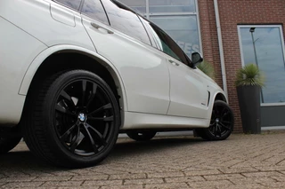 BMW X5 ➡️ BMW X5 xDrive50i F15 High Executive 7p M-sport | M-pakket | 2e eigenaar | Dakraam | Head-up | 20 inch | LED | Camera | 449 pk | 7 persoons | Harman-kardon | Keyless go/entry - afbeelding nr 46