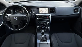 Volvo V60 Volvo V60 2.0 D4 MOMENTUM EURO 6 Dealer onderhouden 181PK - afbeelding nr 13