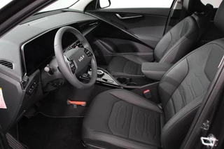Kia Niro EV Kia Niro EV DynamicPlusLine 64.8 kWh | DEMO ! | Navigatie Half Leder Schuif-kantel dak Electrisch bedienbare achterklep DAB Led Camera Extra Getint Glas Lichtmetalen Velgen - afbeelding nr 2