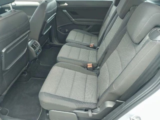 Volkswagen Touran Volkswagen Touran 1.5 TSI Comfortline 7p, airco,cruise,navigatie,app connect,wegklapbare trekhaak,parkeersensoren, - afbeelding nr 11