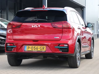 Kia e-Niro Kia e-Niro ExecutiveLine 64 kWh I 3-Fase I Schuifdak I Leder I JBL - afbeelding nr 2