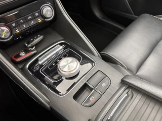 MG ZS-EV (INCL-BTW) *PANO | FULL-LEATHER | CCS-FASTLOADER | KEYLESS | NAVI-FULLMAP | ADAPTIVE-CRUISE | CAMERA | HEATED-SEATS | CARPLAY | LANE-ASSIST | SPORT-SEATS | 17