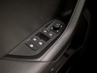 Škoda Karoq Automaat (APPLE CARPLAY, GROOT NAVI, CAMERA, LEDER/ALCANTARA, STOELVERWARMING, SPORTSTOELEN, ADAPTIVE CRUISE, GETINT GLAS, PARKEERSENSOREN, LED KOPLAMPEN, NIEUWE APK, NIEUWSTAAT) - afbeelding nr 23
