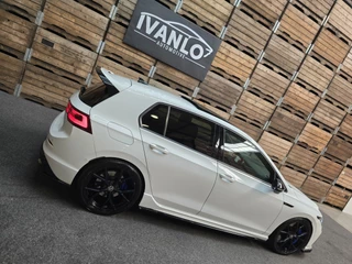 Volkswagen Golf Volkswagen Golf 2.0 TSI R 4Motion AKRAPOVIC DRIFT Eventuri HUD Maxton Design IQ Led H&K - afbeelding nr 27