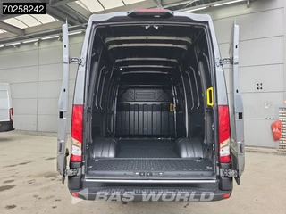 Iveco Daily Iveco Daily 35C21 3.0L Automaat 2025model L2H2 ACC Camera Parkeersensoren LED CarPlay Dubbellucht L2 12m3 Airco - afbeelding nr 6
