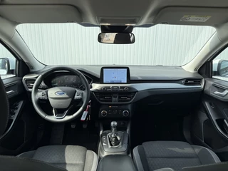 Ford Focus Ford Focus 1.0 Hybrid Connected NAP Navi PDC Led super staat! - afbeelding nr 3