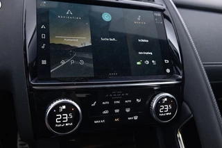 Jaguar E-PACE Jaguar E-PACE 1.5 P300e AWD R-Dynamic SE | LEDER | PANORAMADAK | Plug-in Hybrid - afbeelding nr 11